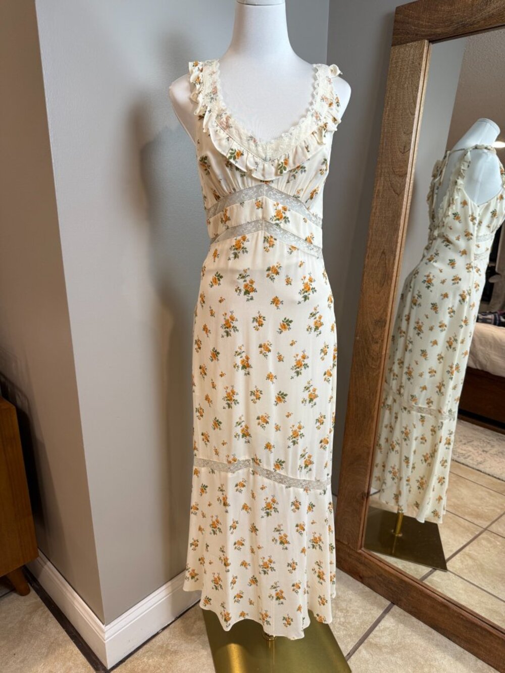 Reformation Cream Yellow Floral Lace Trim Flutter Sleeve Midi Dress S
